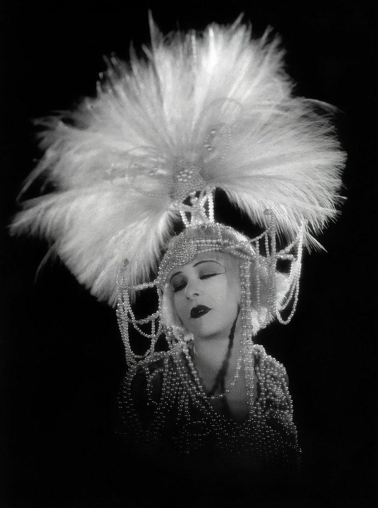 Alla Nazimova in Salomé directed by Charles Bryant 1923