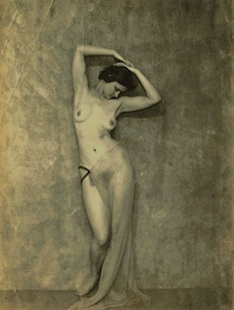 Myrna Loy Nude Pics.