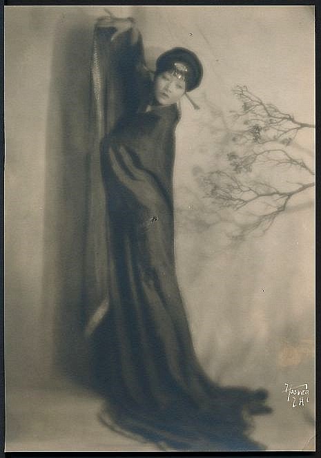 A Vintage 1920's Original Photograph depicting the beautiful Anna May Wong in a traditional Chinese dress. Via ebay